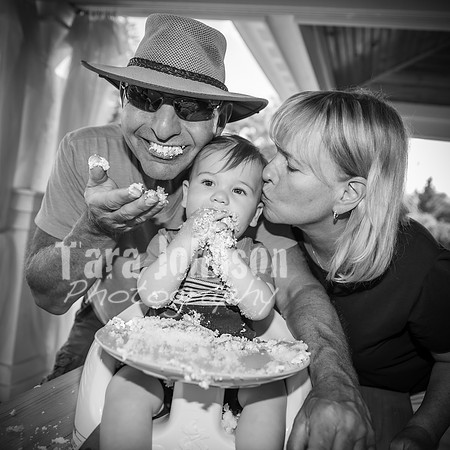 Jon Sculthorpe's Cake Smash - BW - TJP (94 of 141)