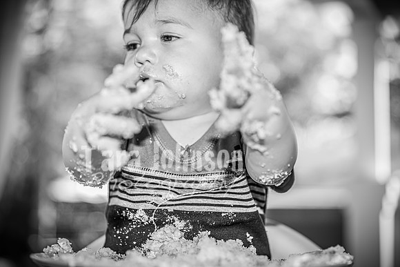 Jon Sculthorpe's Cake Smash - BW - TJP (96 of 141)