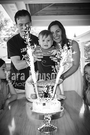Jon Sculthorpe's Cake Smash - BW - TJP (32 of 141)