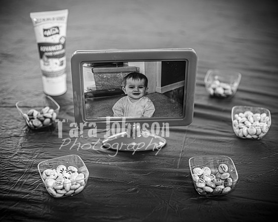 Tara Walsh's Grad Party - BW - TJP (87 of 331)