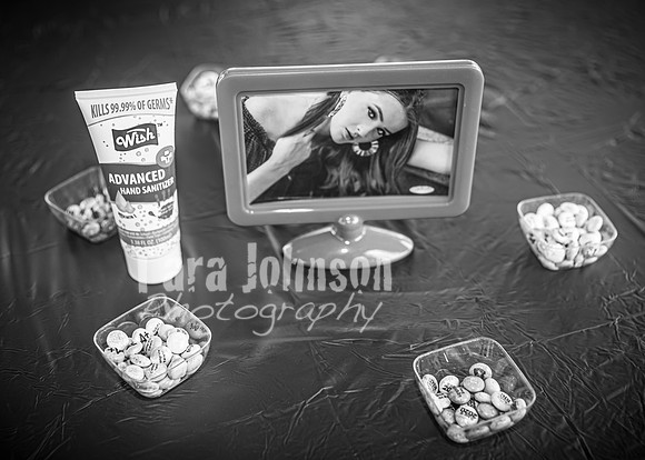 Tara Walsh's Grad Party - BW - TJP (106 of 331)