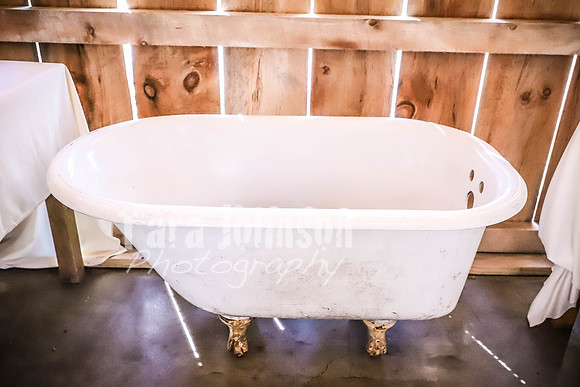 Leap of Faith Wedding Barn - TJP (13 of 127)