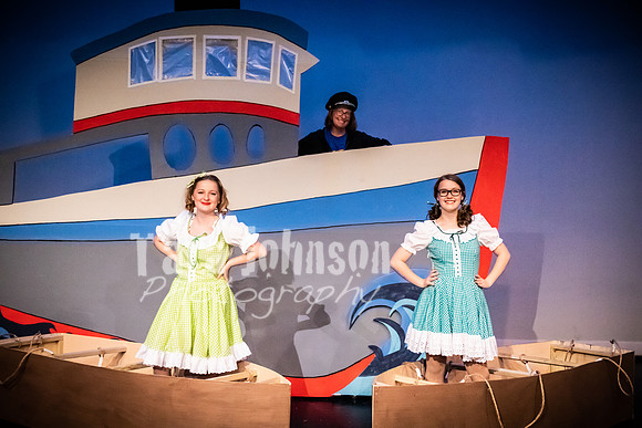 2018 MHS Theatre - Curtains - Fun Group Shots - TJP (2 of 44)