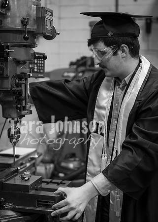Kera & Friends Grad Photos W25 B&W (226 of 259)
