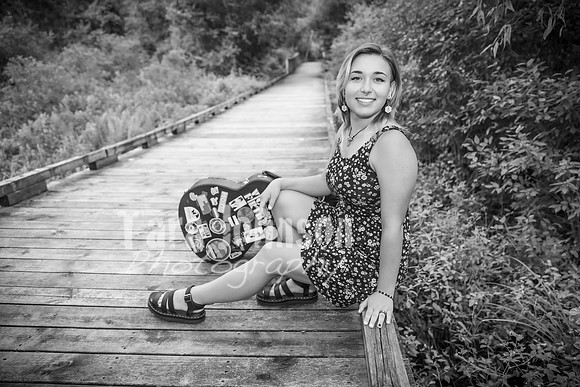 Larissa McDonald - BW - TJP (7 of 86)