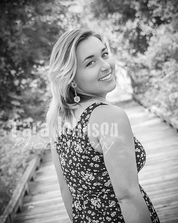 Larissa McDonald - BW - TJP (11 of 86)