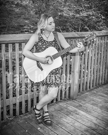 Larissa McDonald - BW - TJP (13 of 86)