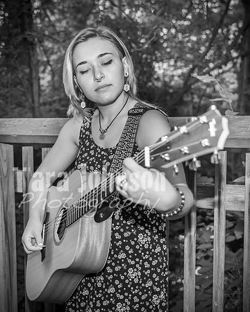 Larissa McDonald - BW - TJP (15 of 86)
