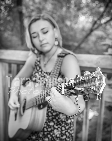 Larissa McDonald - BW - TJP (16 of 86)