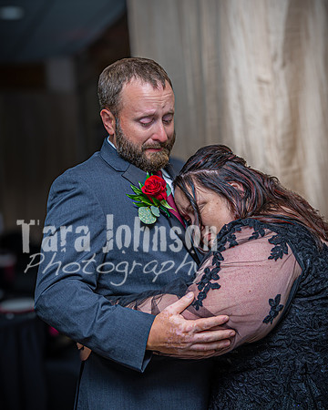 Eric & Elyse - First Look, First Touch - TJP (19 of 28)