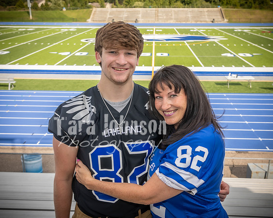 2020 LHS FB Families - TJP (20 of 62)