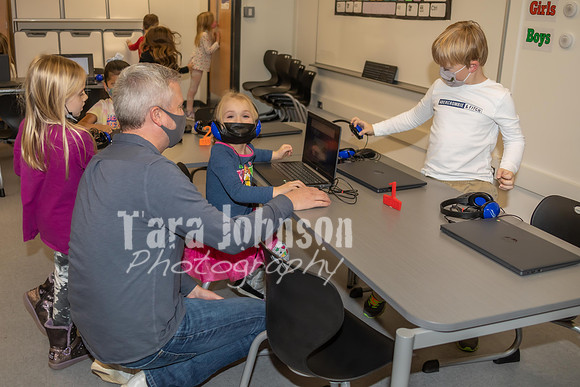 (web) 21 Fall JES 12-13 (4x6 @ 72 ppi) - TJP (30 of 71)