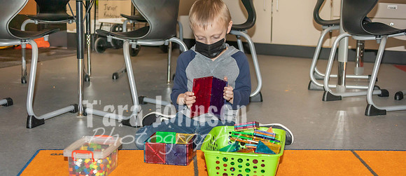 (web) 21 Fall HIES 12-8 (Banners @ 72 ppi) - TJP (16 of 27)