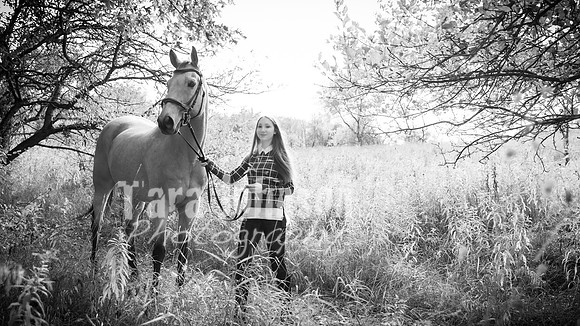 Alyssa Hagan - BW - TJP (49 of 111)