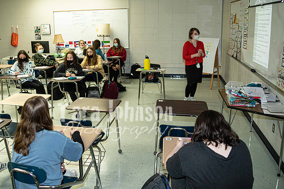 (web) 21 Fall LHS - Academics (4x6 @ 72 ppi) - TJP (16 of 69)