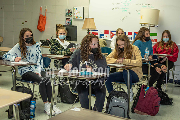 (web) 21 Fall LHS - Academics (4x6 @ 72 ppi) - TJP (18 of 69)