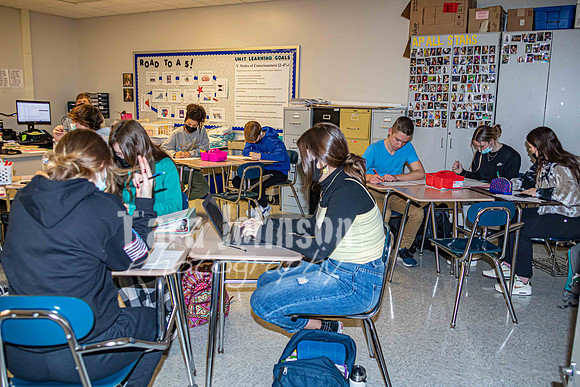 (web) 21 Fall LHS - Academics (4x6 @ 72 ppi) - TJP (41 of 69)