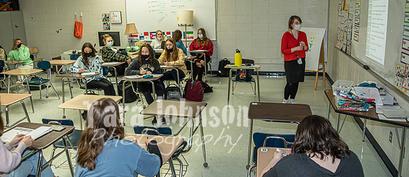 (web) 21 Fall LHS - Academics (Banners @ 72 ppi) - TJP (15 of 66)