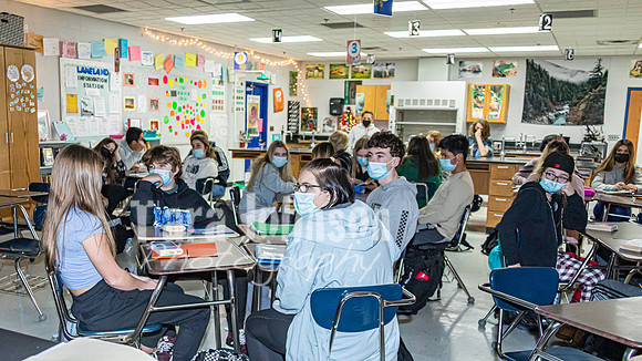 (print) 21 Fall LHS - Academics (Full Res, Various Sizes) - TJP (49 of 69)