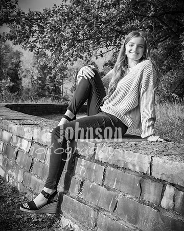 Mariah Shaver - BW - TJP (8 of 41)