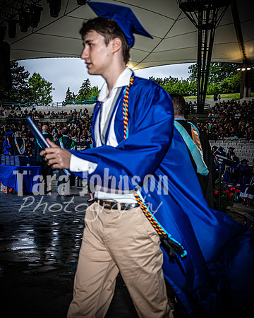 22 IA Grad - Angle #4 Celebration Walk - TJP (70 of 345)