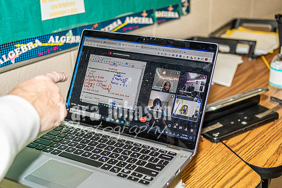 (web) 21 Fall MHS - Academics (4x6 @ 72 ppi) - TJP (49 of 64)