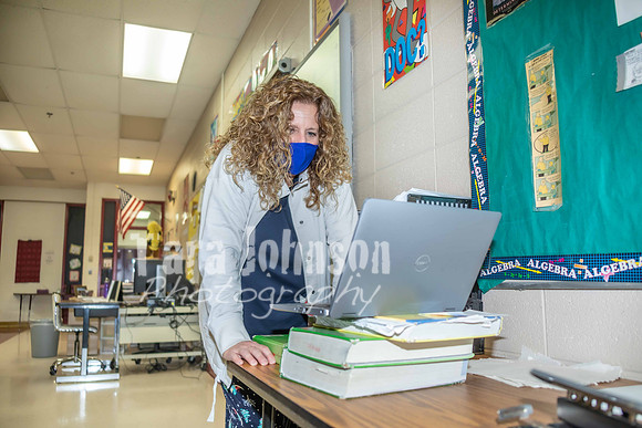 (web) 21 Fall MHS - Academics (4x6 @ 72 ppi) - TJP (50 of 64)