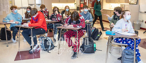 (web) 21 Fall MHS - Academics (Banners @ 72 ppi) - TJP (34 of 58)