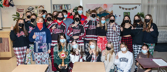 (web) 21 Fall MHS - Academics (Banners @ 72 ppi) - TJP (35 of 58)