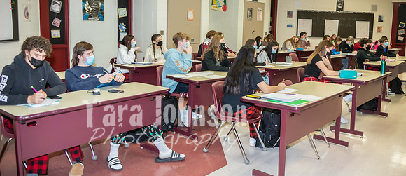 (web) 21 Fall MHS - Academics (Banners @ 72 ppi) - TJP (36 of 58)