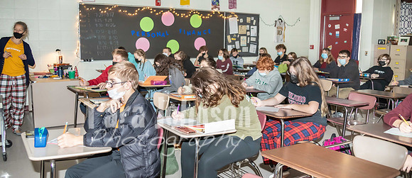(web) 21 Fall MHS - Academics (Banners @ 72 ppi) - TJP (45 of 58)