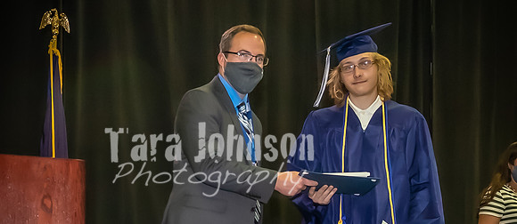 (web) 21 HHS-AE Graduation (Banners @ 72 ppi) - TJP (14 of 30)