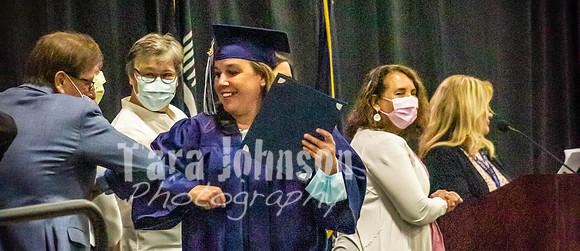 (web) 21 HHS-AE Graduation (Banners @ 72 ppi) - TJP (17 of 30)