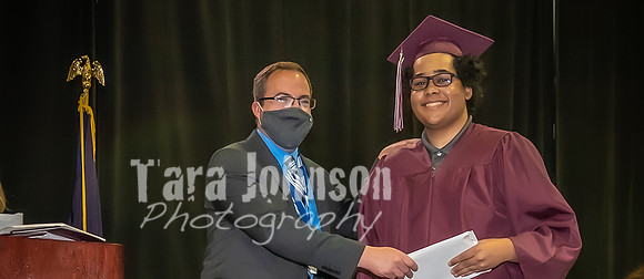 (web) 21 HHS-AE Graduation (Banners @ 72 ppi) - TJP (23 of 30)