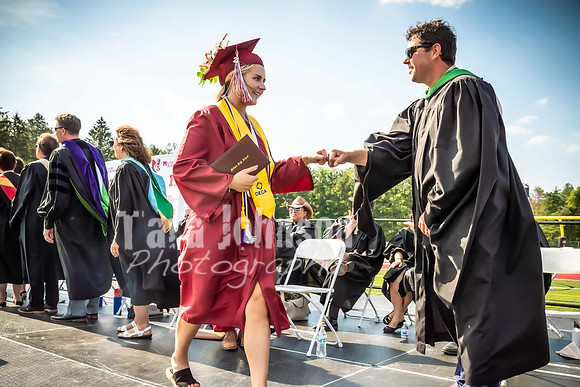 (web) 21 MHS Graduation (4x6 @ 72 ppi) - TJP (37 of 41)