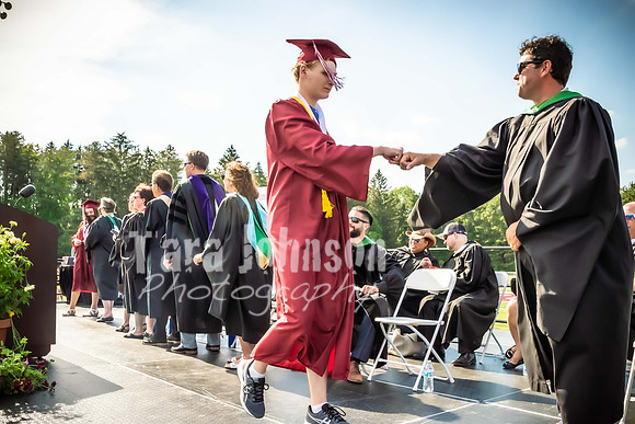 (web) 21 MHS Graduation (4x6 @ 72 ppi) - TJP (38 of 41)