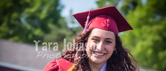 (web) 21 MHS Graduation (Banners @ 72 ppi) - TJP (40 of 41)