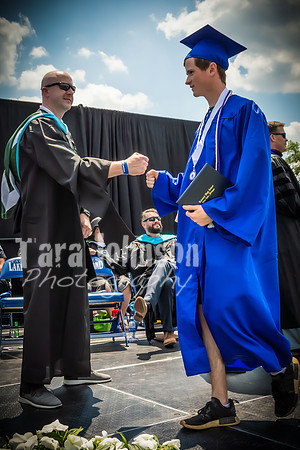 (web) 21 LHS Graduation (4x6 @ 72 ppi) - TJP (38 of 50)