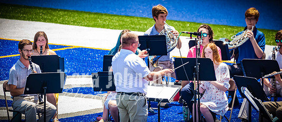(web) 21 LHS Graduation (Banners @ 72 ppi) - TJP (7 of 43)