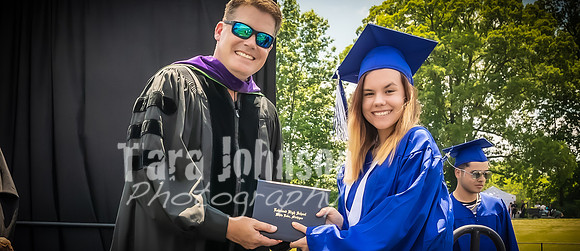 (web) 21 LHS Graduation (Banners @ 72 ppi) - TJP (27 of 43)