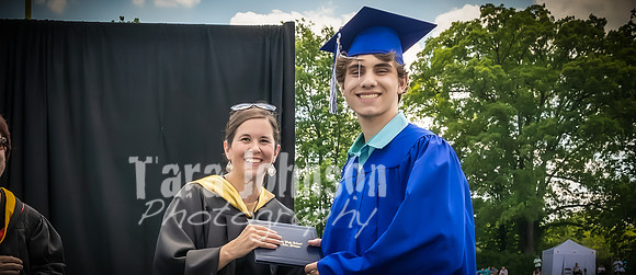 (web) 21 LHS Graduation (Banners @ 72 ppi) - TJP (30 of 43)