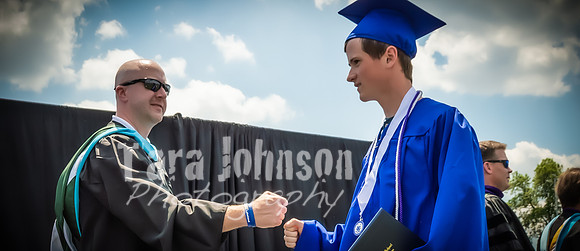 (web) 21 LHS Graduation (Banners @ 72 ppi) - TJP (32 of 43)