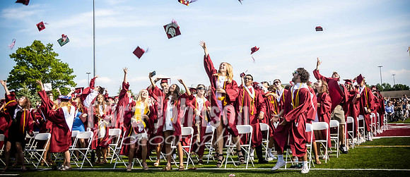 (web) 21 MHS Graduation (Banners @ 72 ppi) - TJP (41 of 41)