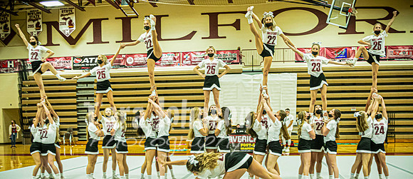 (web) 21 MHS - Athletics (Banners @ 72 ppi) - TJP (21 of 46)