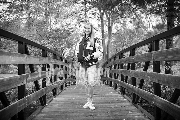 Ally Carlson - BW - TJP (3 of 6)