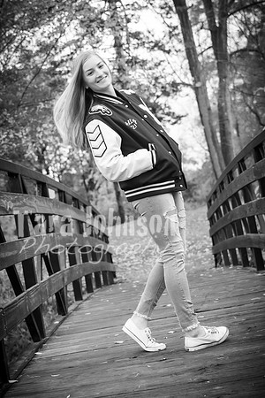 Ally Carlson - BW - TJP (5 of 6)