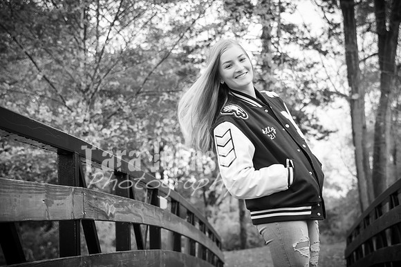 Ally Carlson - BW - TJP (6 of 6)