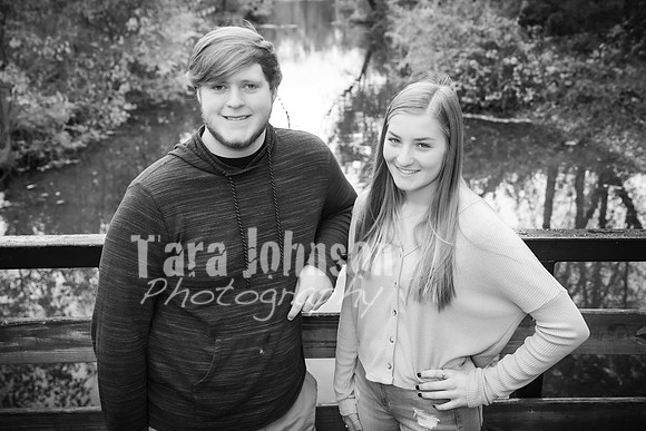 Ryan & Ally - BW - TJP (15 of 19)