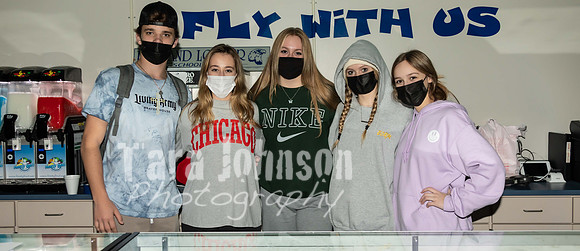(web) 21 Fall LHS - Academics (Banners @ 72 ppi) - TJP (50 of 66)