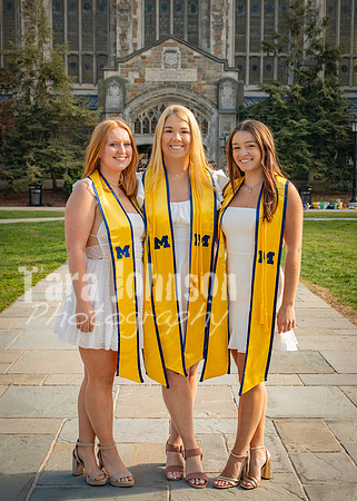 [tht] W24 Senior Grad Photos-87